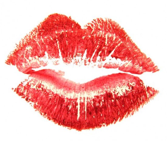 lipstick_kiss-550x463